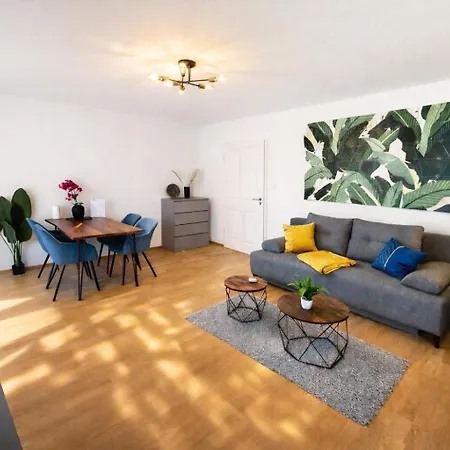 Katies Bei Regensburg I Nintendo Switch I Balkon I Bbq I E-kamin I Parkplatz I Max 6 Pers * Nittendorf